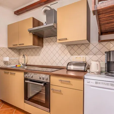 Appartement In Mit Grosser Terrasse By Interhome *