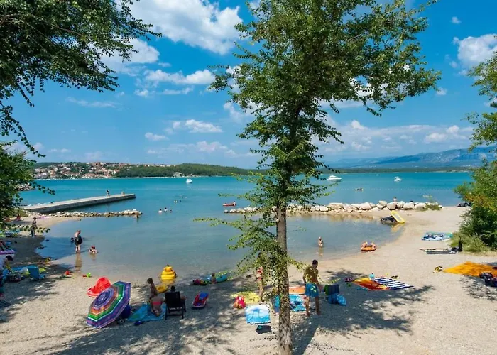 아파트 In Mit Grosser Terrasse By Interhome *