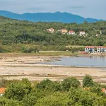 In Mit Grosser Terrasse By Interhome Apartament *