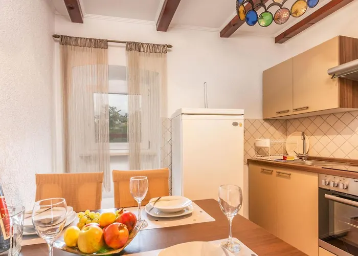 Apartman In Mit Grosser Terrasse By Interhome Soline (Krk)