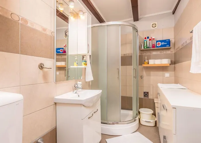 Apartman In Mit Grosser Terrasse By Interhome Soline (Krk)